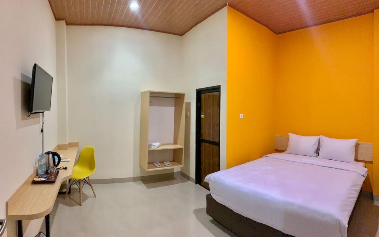 Hotel Sriwijaya 99 Palembang Bagian luar foto